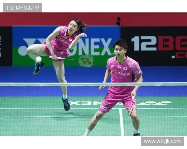 成都羽毛球队包夹战术解析与实战应用探讨