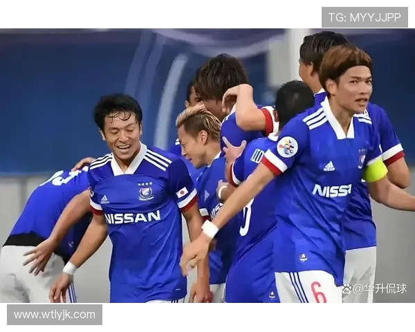 东京FC主场迎战横滨水手争夺关键三分的精彩对决分析 东京FC主场迎战横滨水手争夺关键三分的精彩对决分析