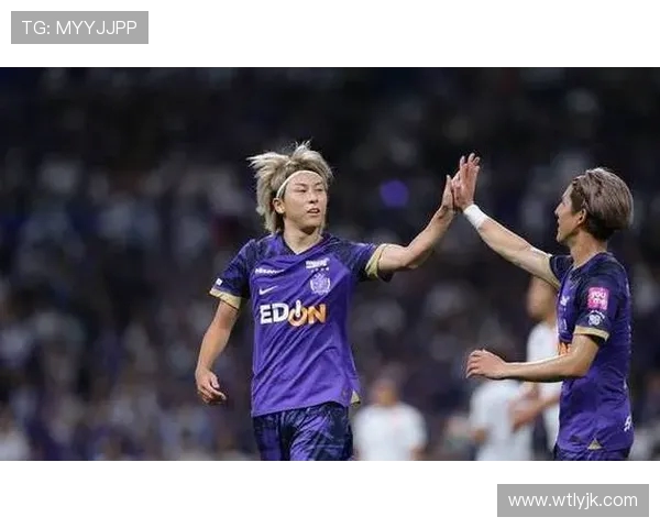 墨尔本胜利与广岛三箭的激烈对决谁能在亚冠赛场笑到最后