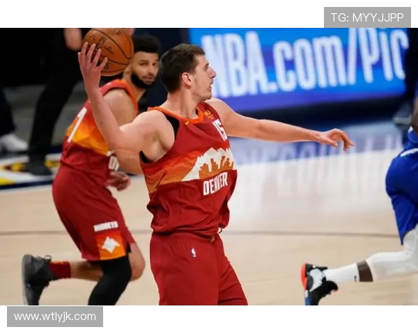 掘金与骑士对决数据分析全景揭示球队表现与战术特点 掘金与骑士对决数据分析全景揭示球队表现与战术特点